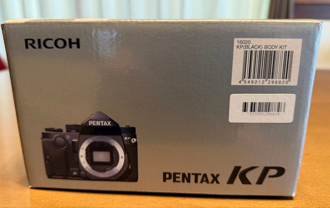 【美品】PENTAX KP ボディ ペンタックス　カメラバッグ付き　ショット少