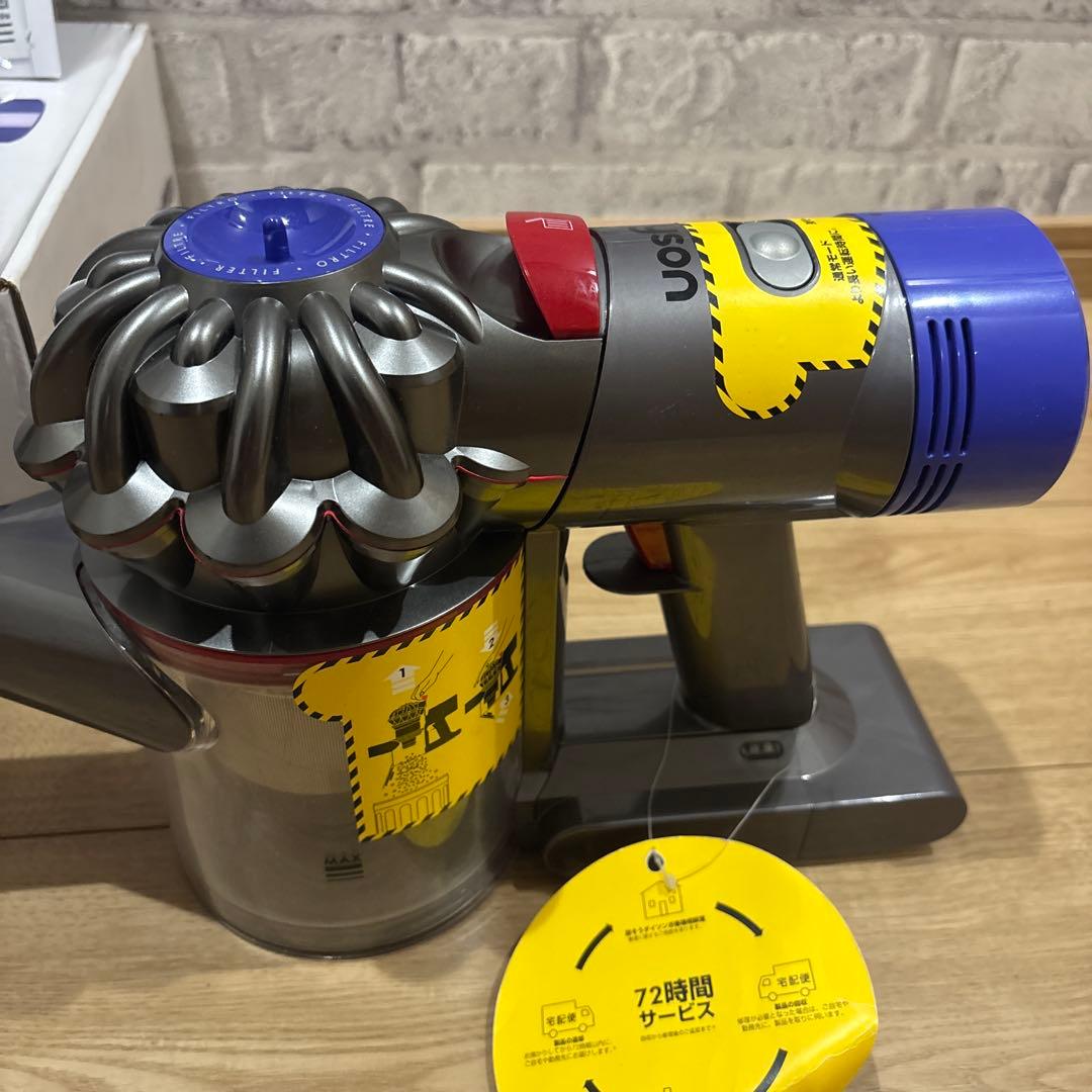 美品　dyson V8 Fluffy SV10K 未使用付属品あり