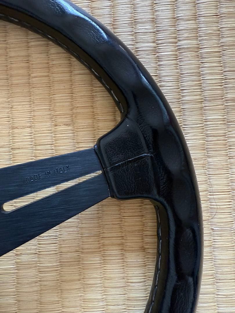 ナルディ 正規品 33パイ クラシック ブラックレザー NARDI 当時物