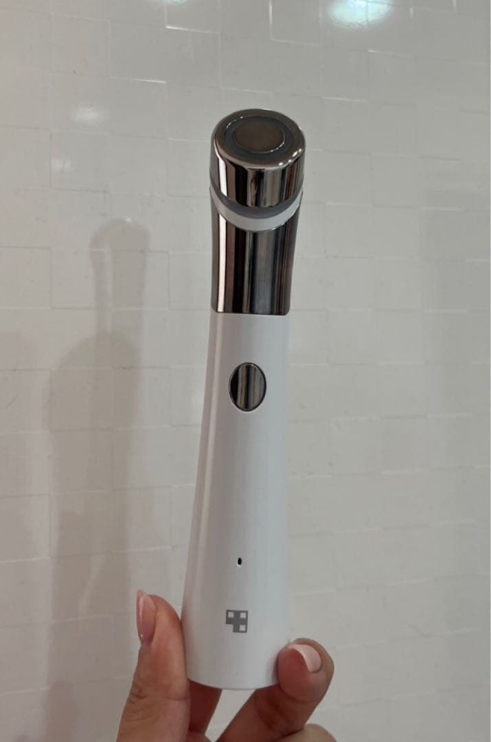 メディキューブ　medicube ダーマエアショット