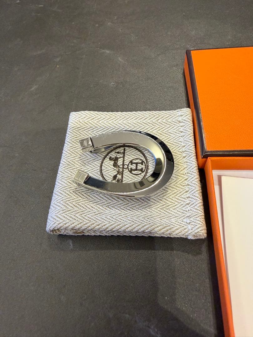 エルメス ホースシュー マネークリップ 箱 保存袋 冊子