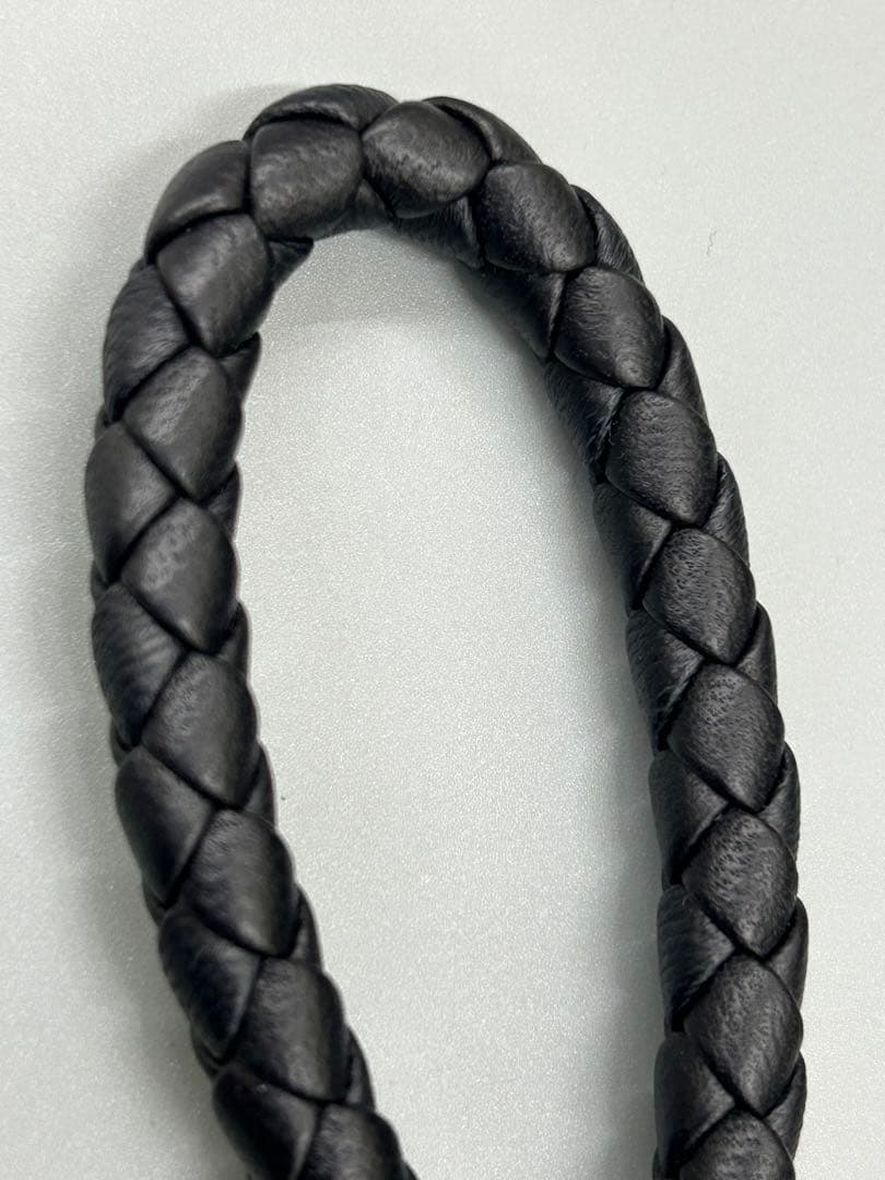 新品ボッテガヴェネタ イントレチャート レザー キーリング チャーム ブラック