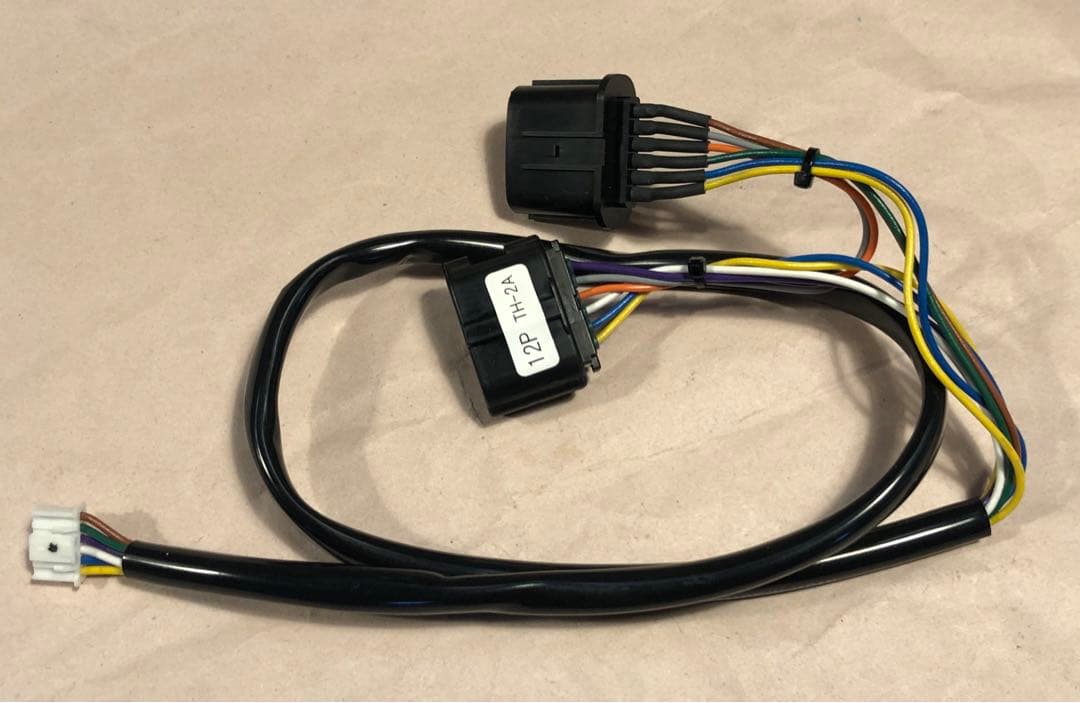 Pivot 3 drive BLP ブリッピングコントロールとTH-2Aハーネス