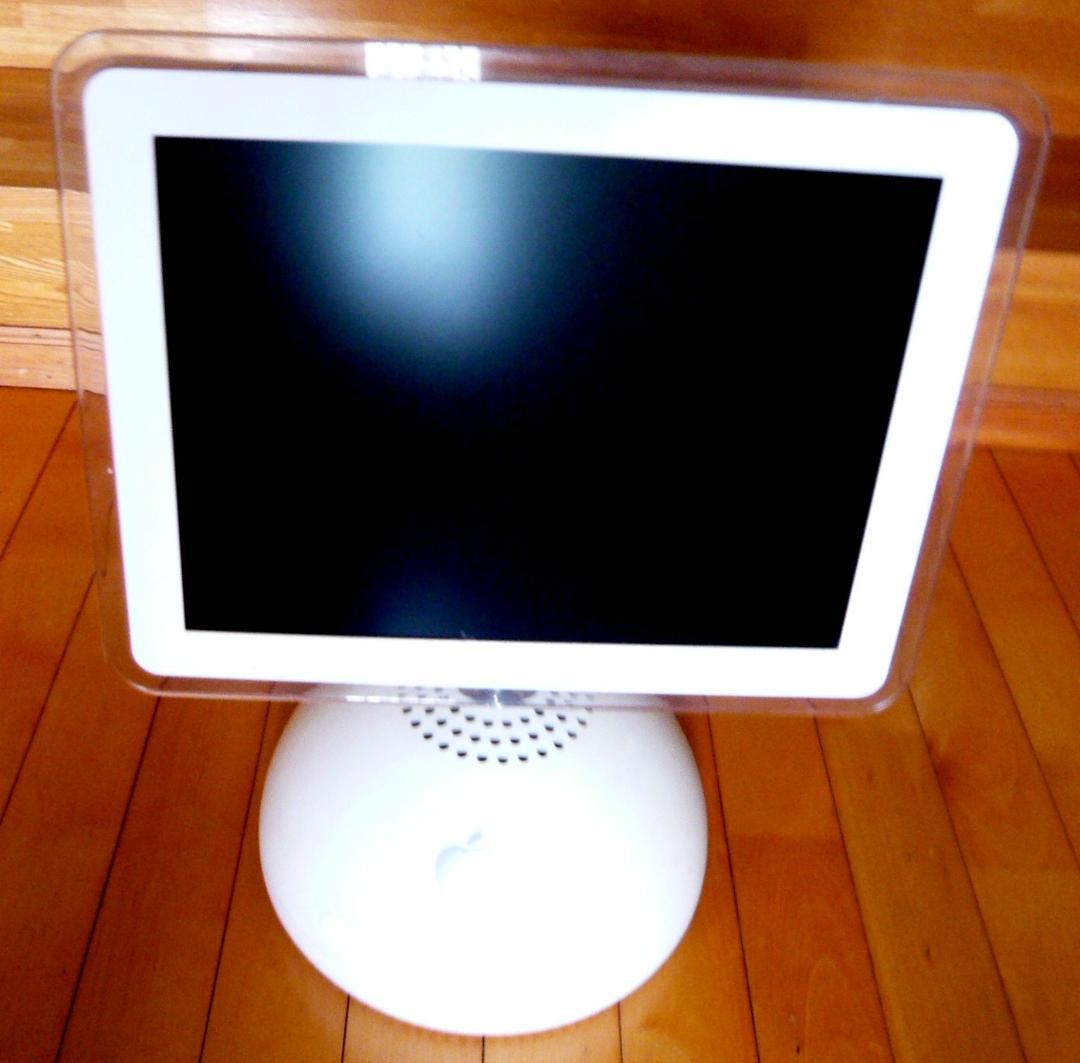 iMac G4 700MHz/ 512MB/ 40GB/ Combo/15インチ