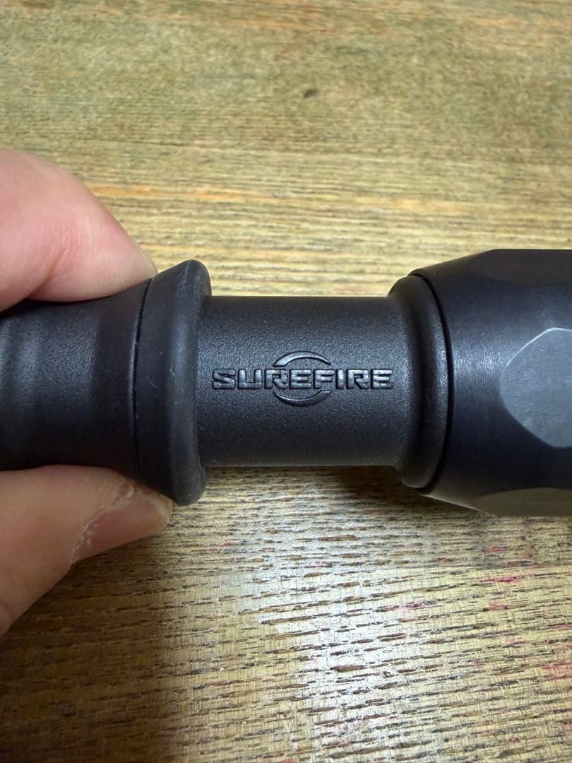 SUREFIRE G2ZX コンバットライト LED 600ルーメン