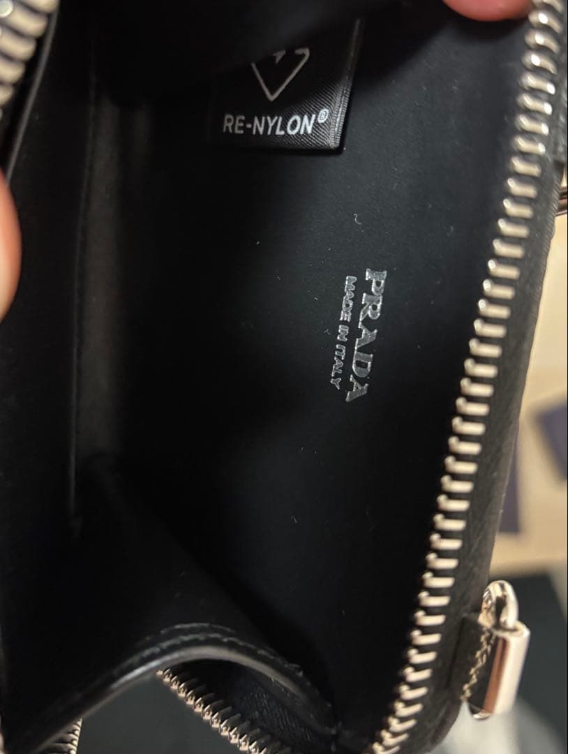 PRADA ミニショルダーバッグ・財布