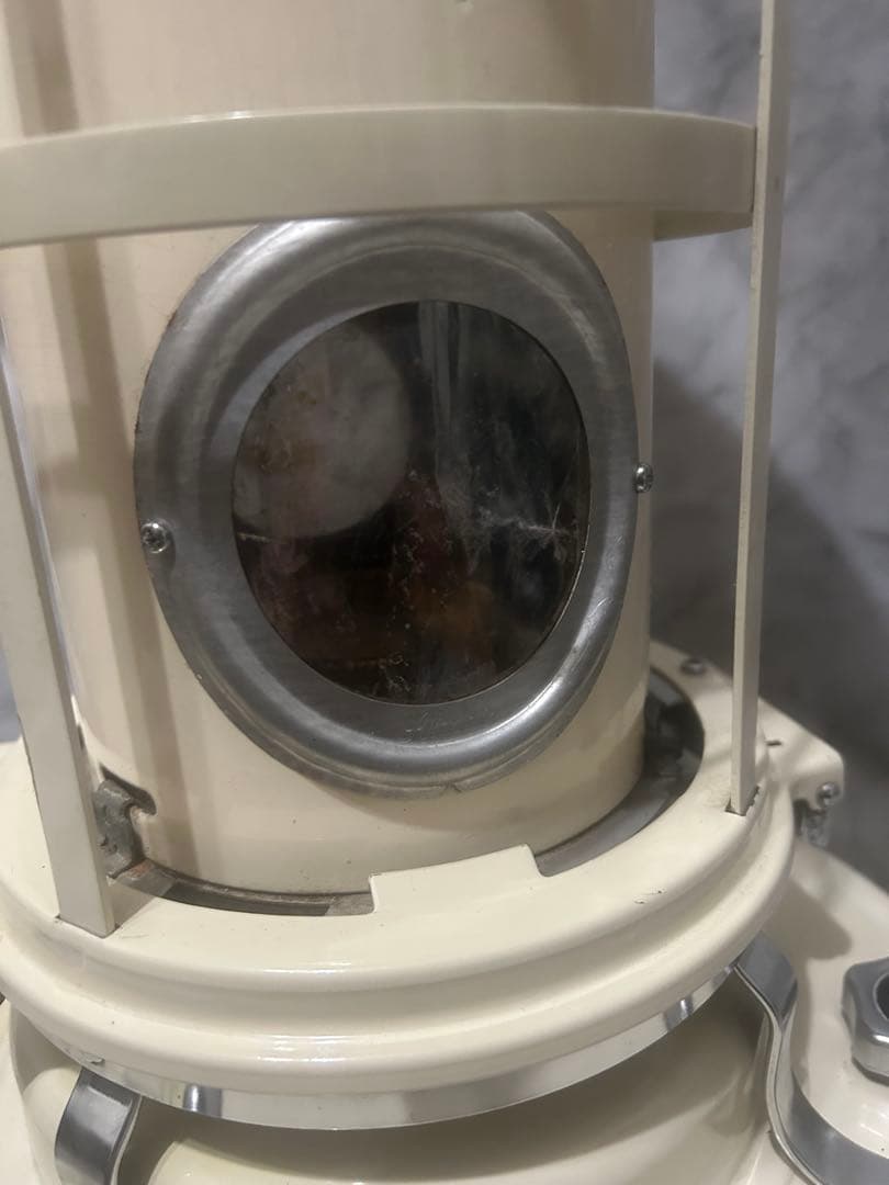 アラジンストーブ　クリーム色 暖房器具 ガラス窓付き