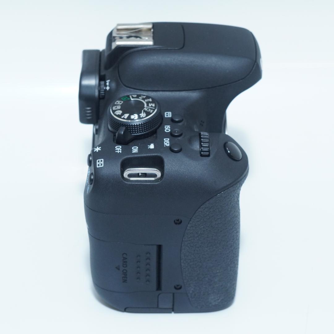 スマホ転送・自撮りができる★キャノン EOS kissx8i ボディ