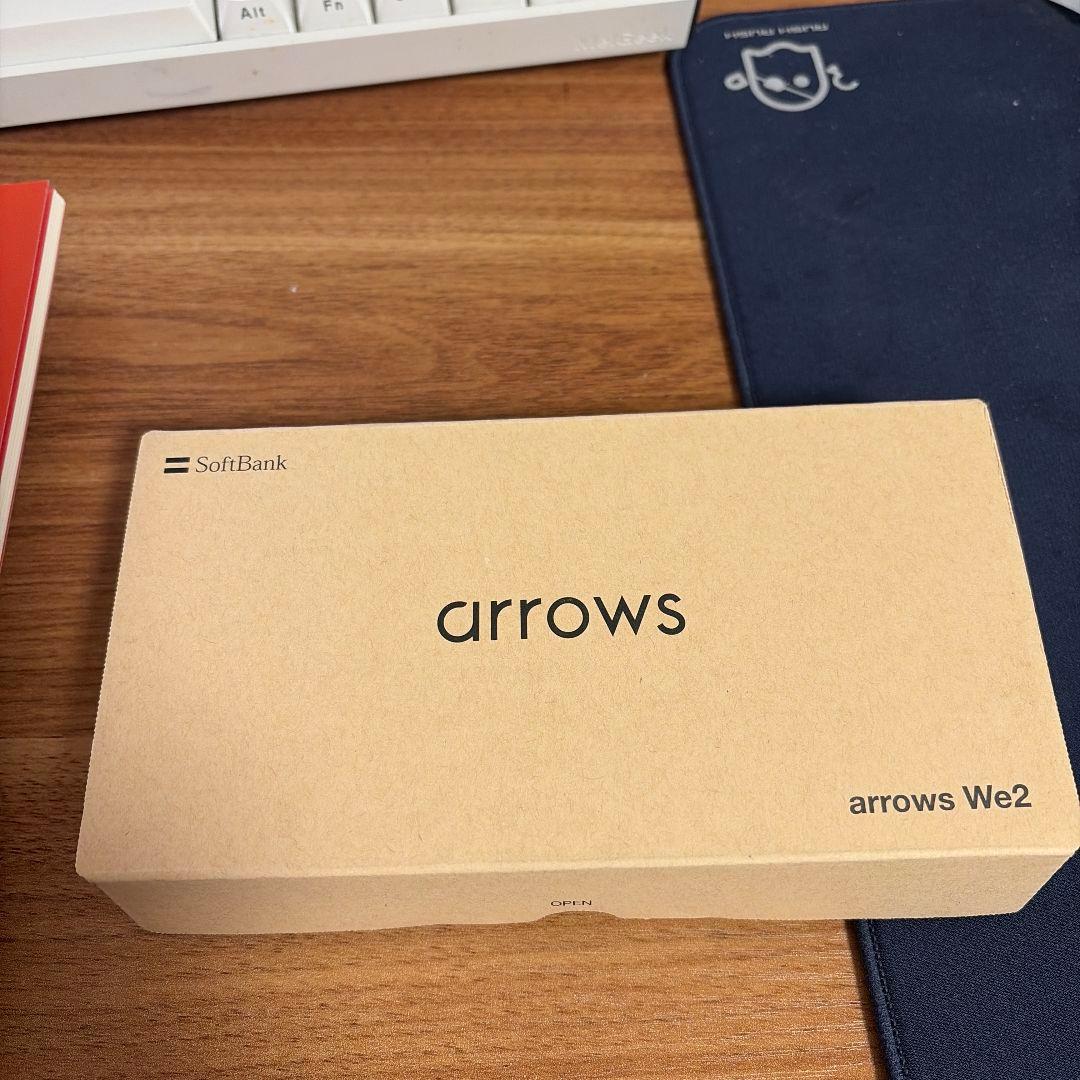 新品　未使用arrows We2 本体 ホワイト SoftBank