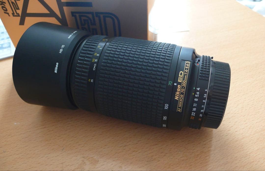 Nikon AF ED 70-300mm f/4-5.6D ズームレンズ