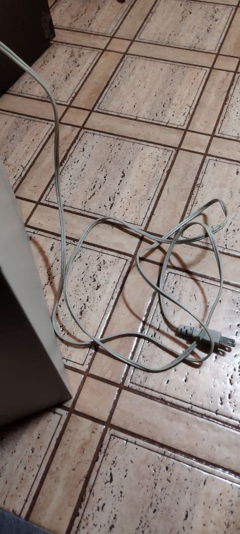 AS366C シュレッダー クリーム色 中古品