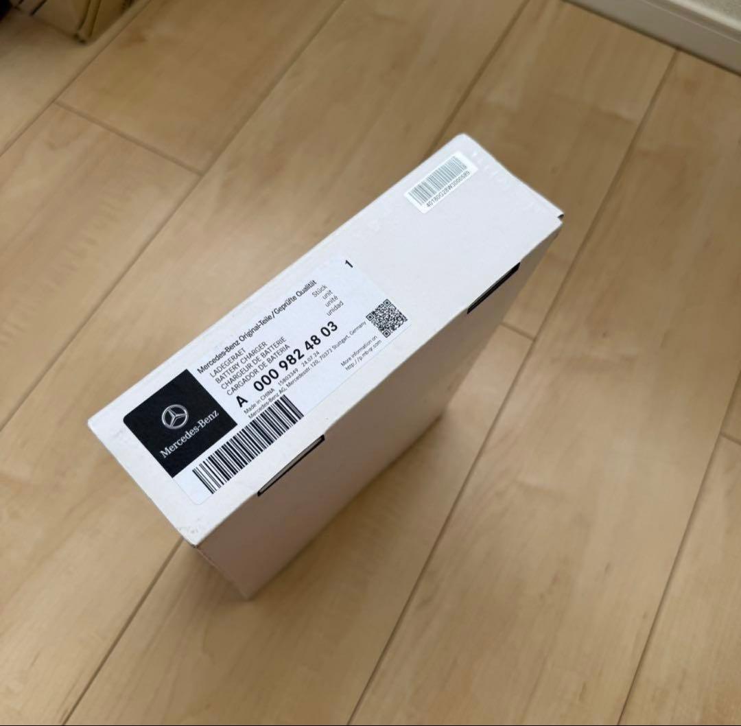 Mercedes-Benz バッテリー充電器 A0009824803
