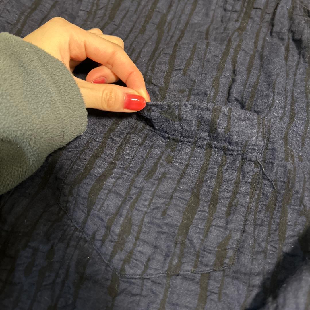 【ISSEY MIYAKE】ネイビー クレープシャツ