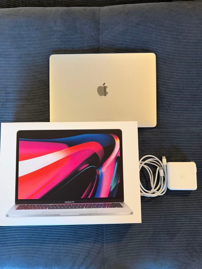MacBook Pro 13インチ　M2 メモリ8GB 512GB SSD