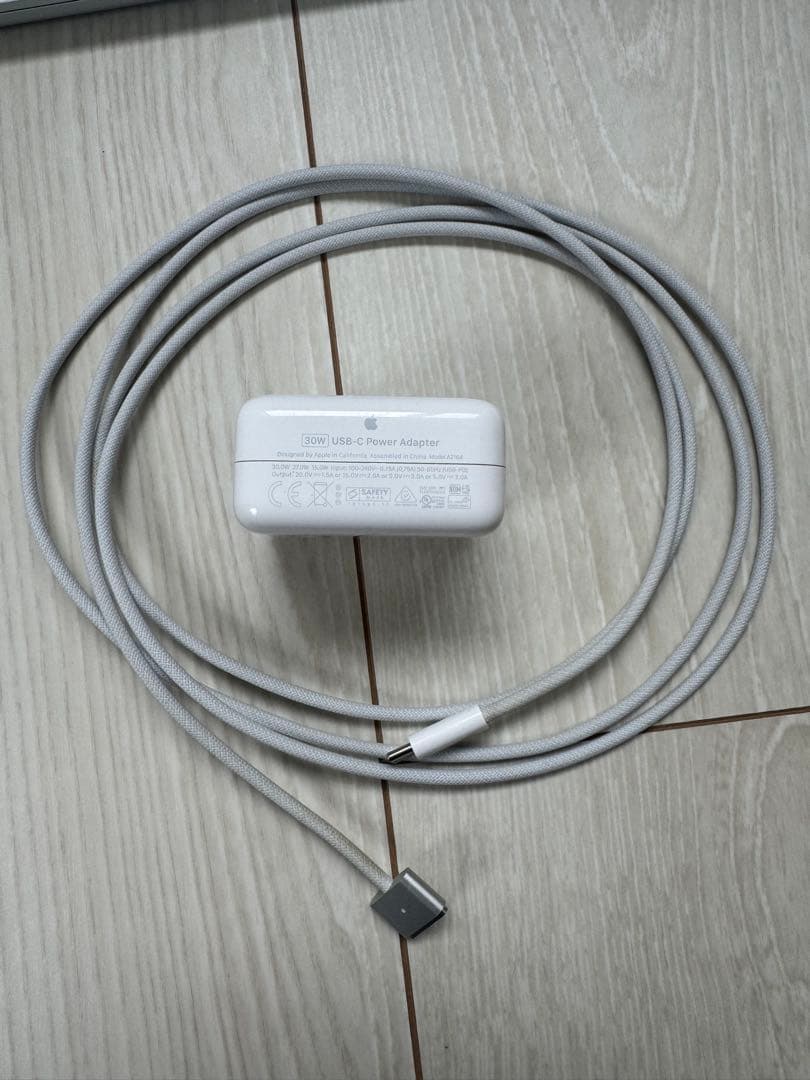 【美品】MacBook Air M2 8GB バッテリー90% 送料無料