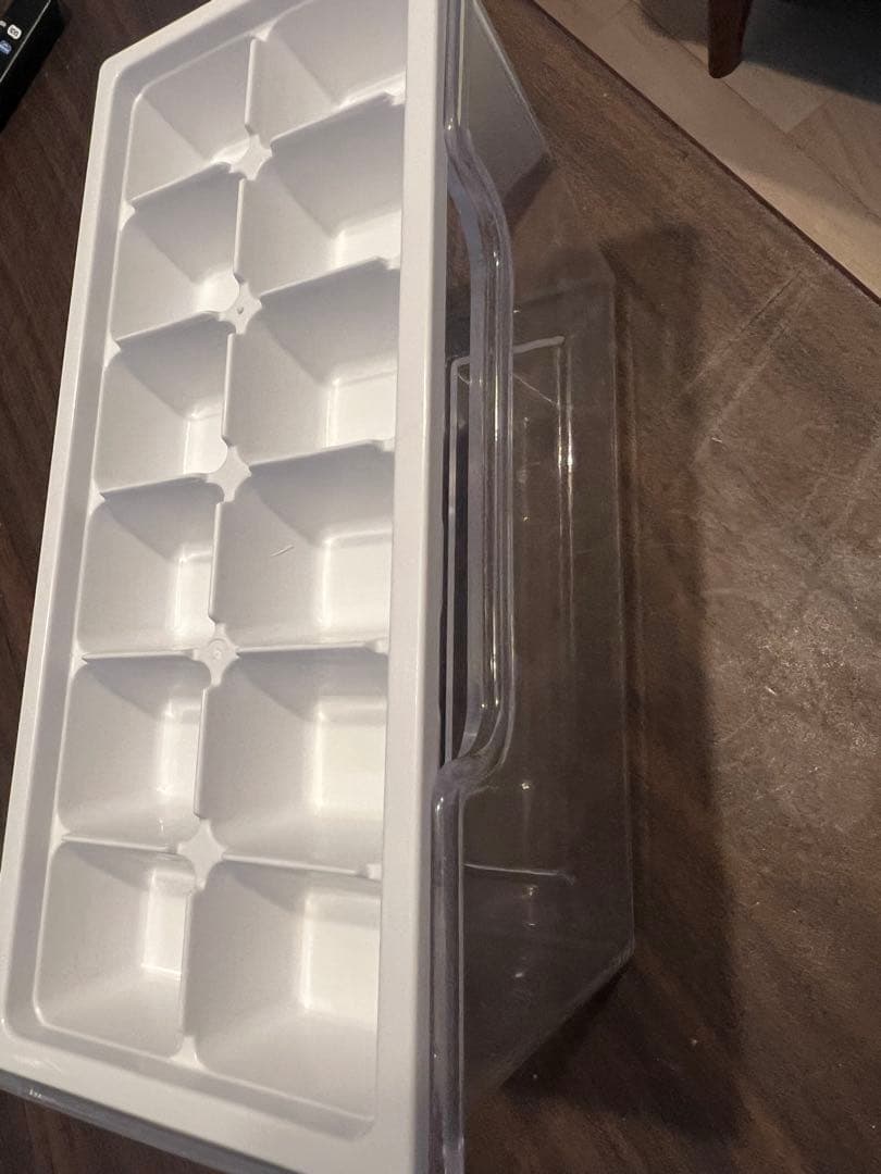 SHARP 冷凍冷蔵庫 SJ-D18G-W 2021年製