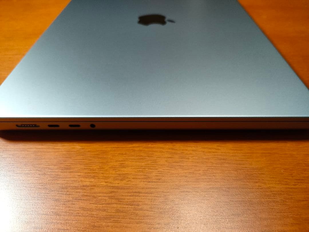 16インチMacBook Pro 12コアCPU 19コアGPU M2 Pro