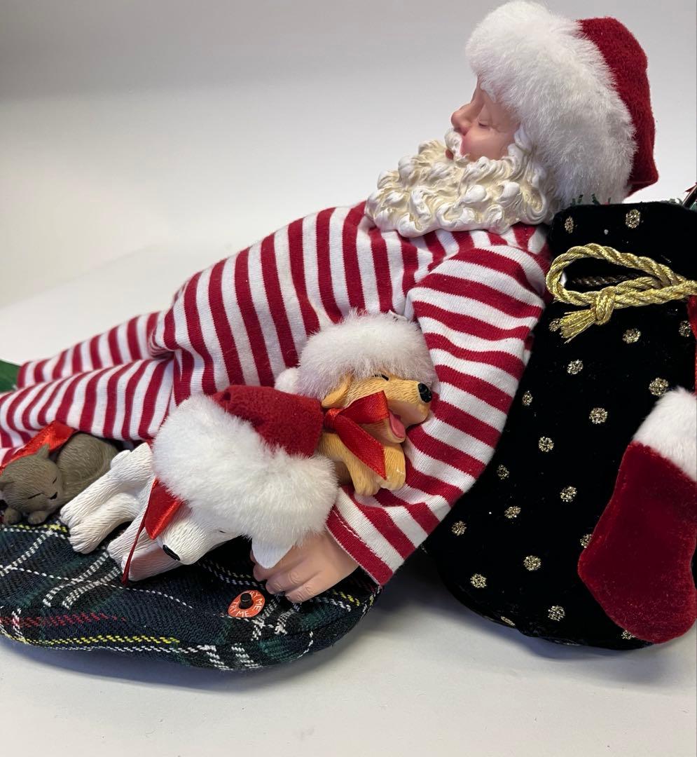 POSSIBLE DREAMS サンタクロースフィギュリン お昼寝 人形