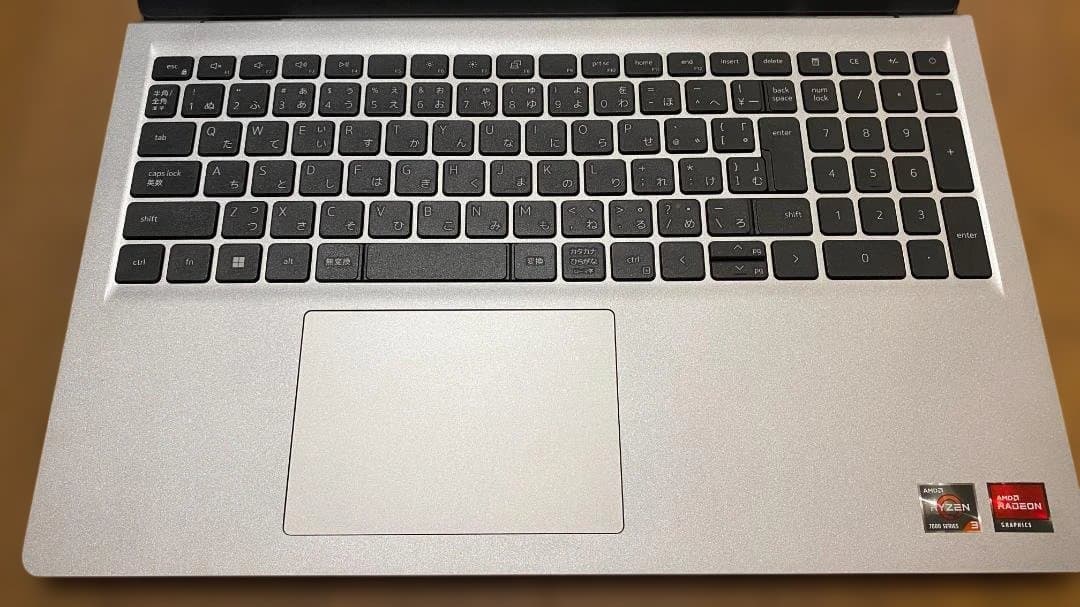 2023 DELL inspiron15 3535 Ryzen3 7320u美品