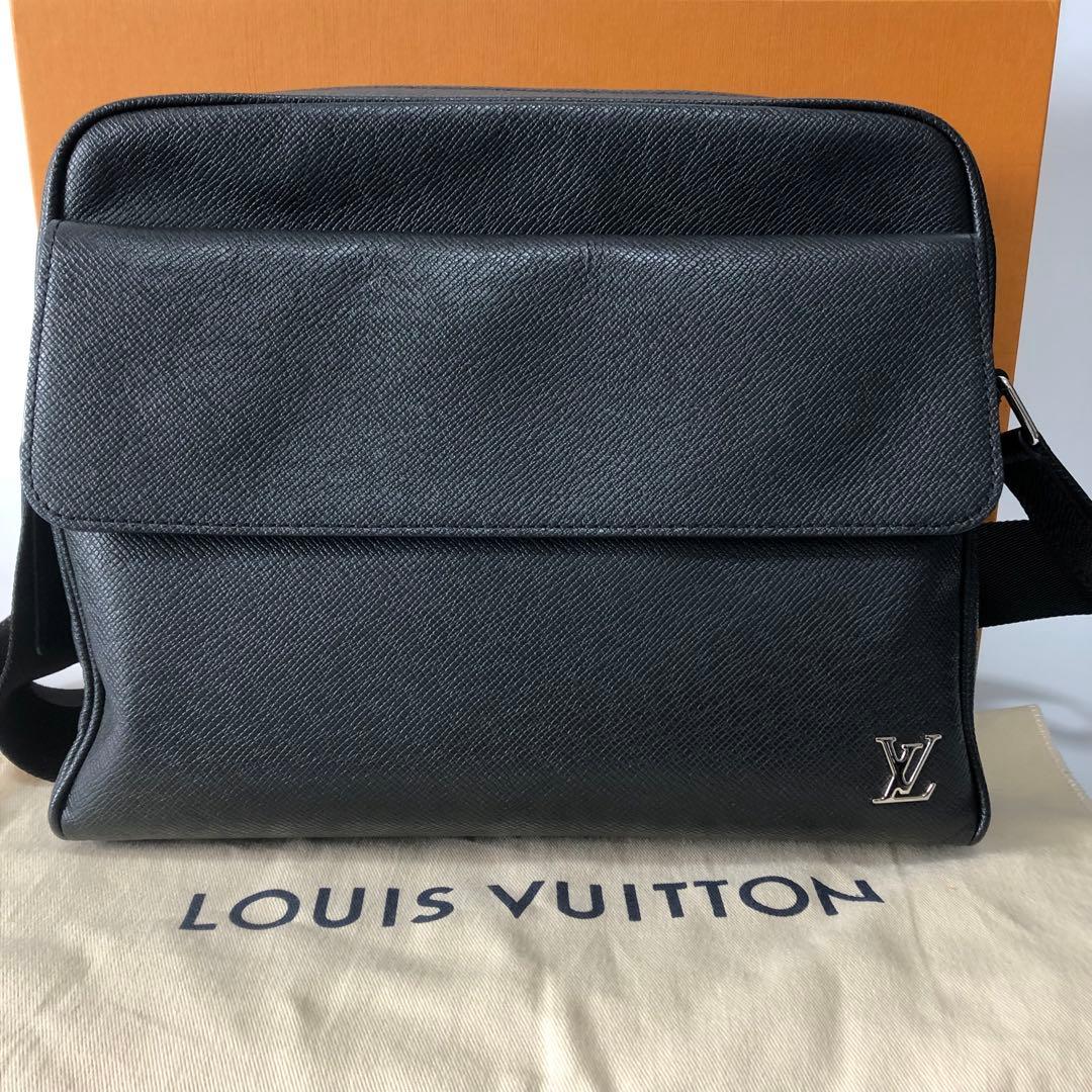 ★ミッキールイヴィトン タイガアレックス　メッセンジャー バッグ888