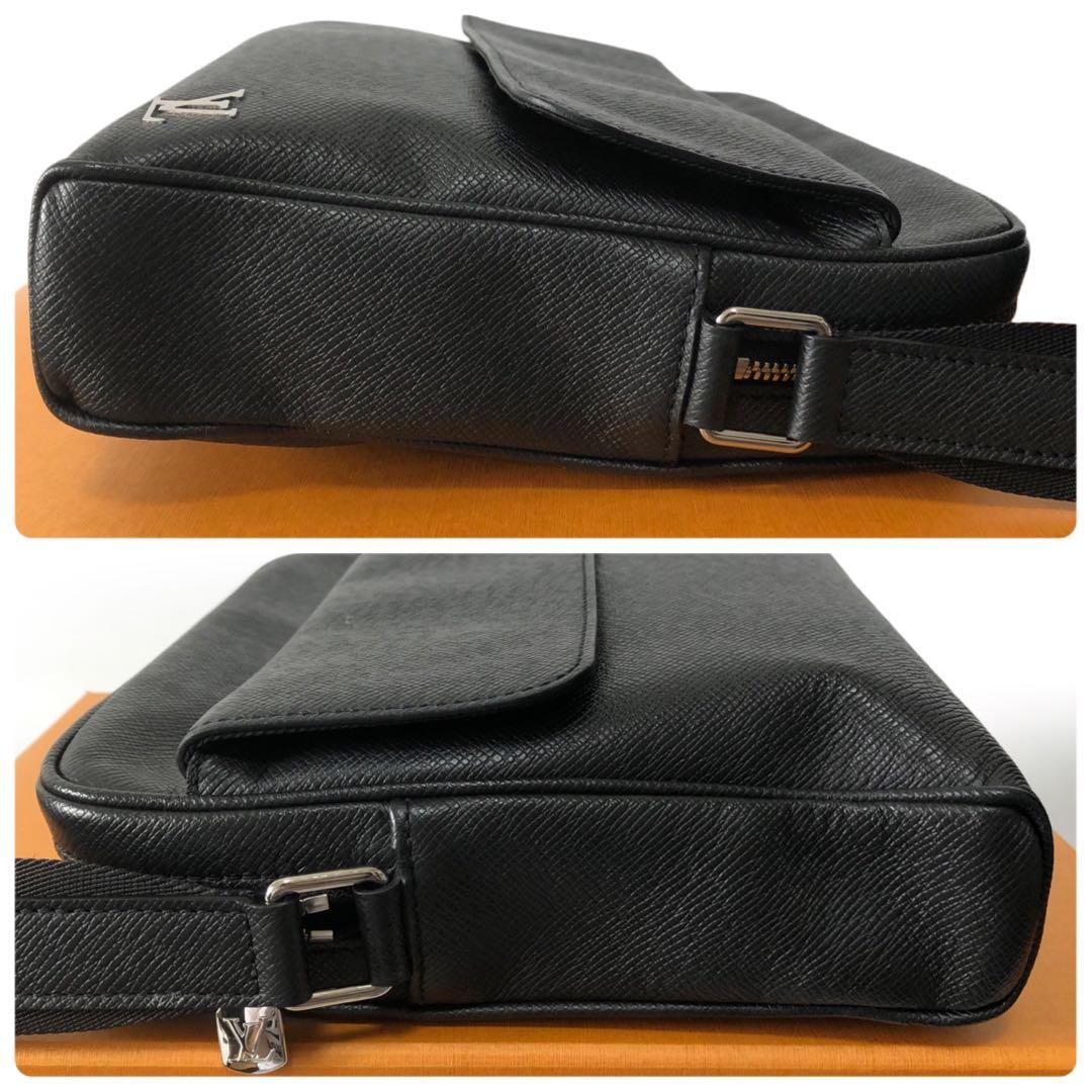 ★ミッキールイヴィトン タイガアレックス　メッセンジャー バッグ888