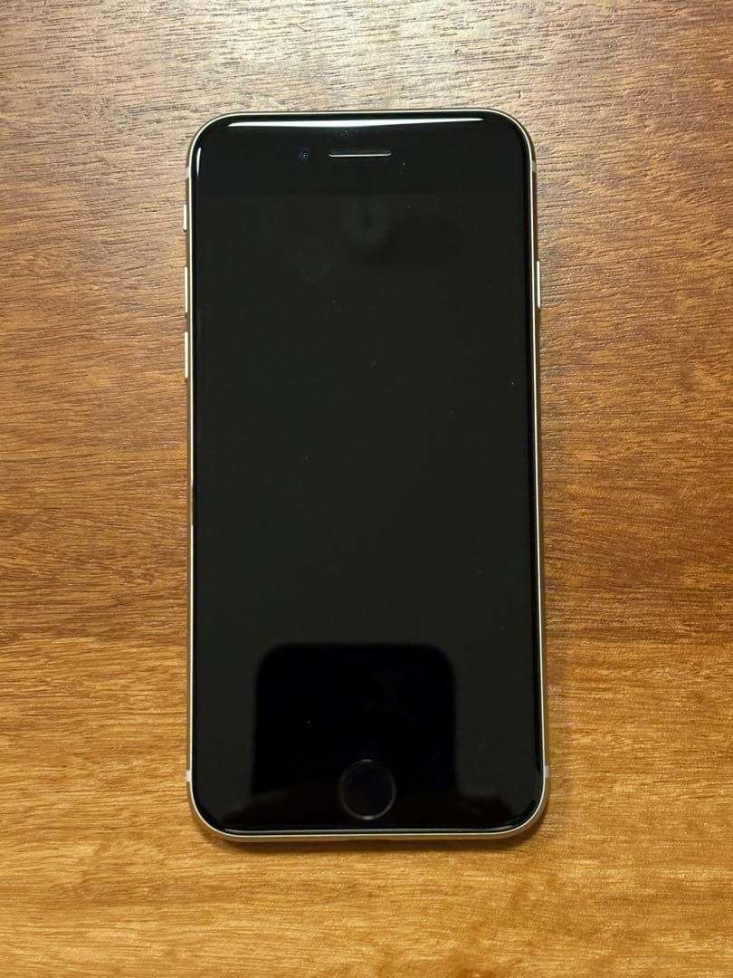 【極美品】iPhone SE 第3世代 64GB スターライト バッテリー99%