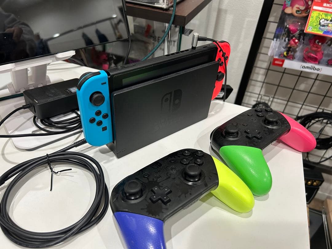 Nintendo Switch 本体 青/赤　(通常モデル)