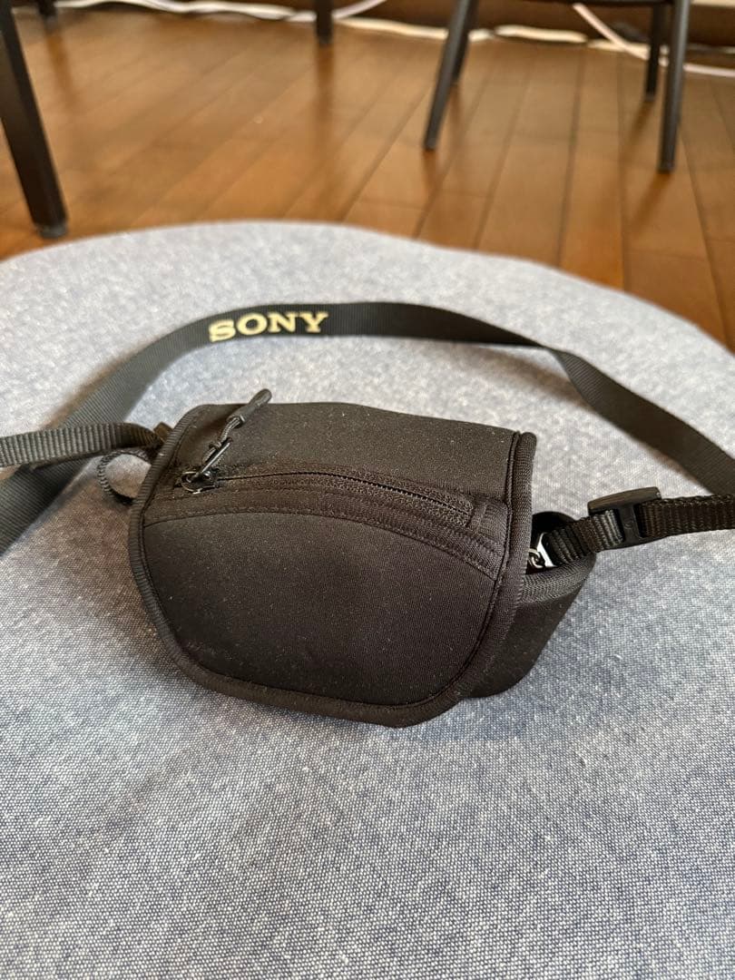 SONY α5100 黒　パワーズームレンズ、ケース、ストラップセット