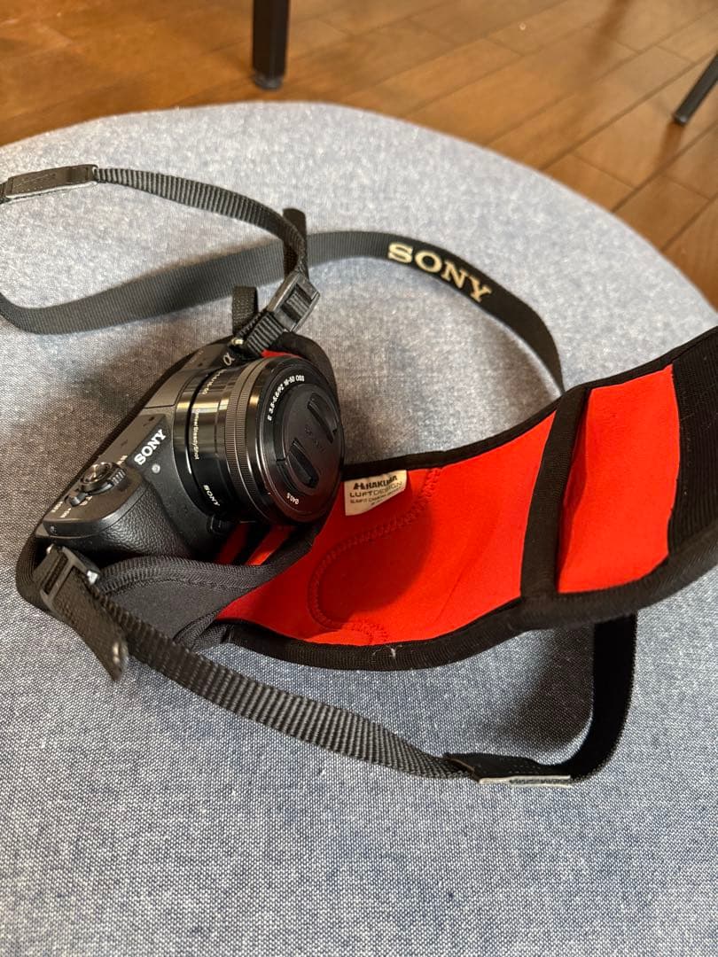 SONY α5100 黒　パワーズームレンズ、ケース、ストラップセット