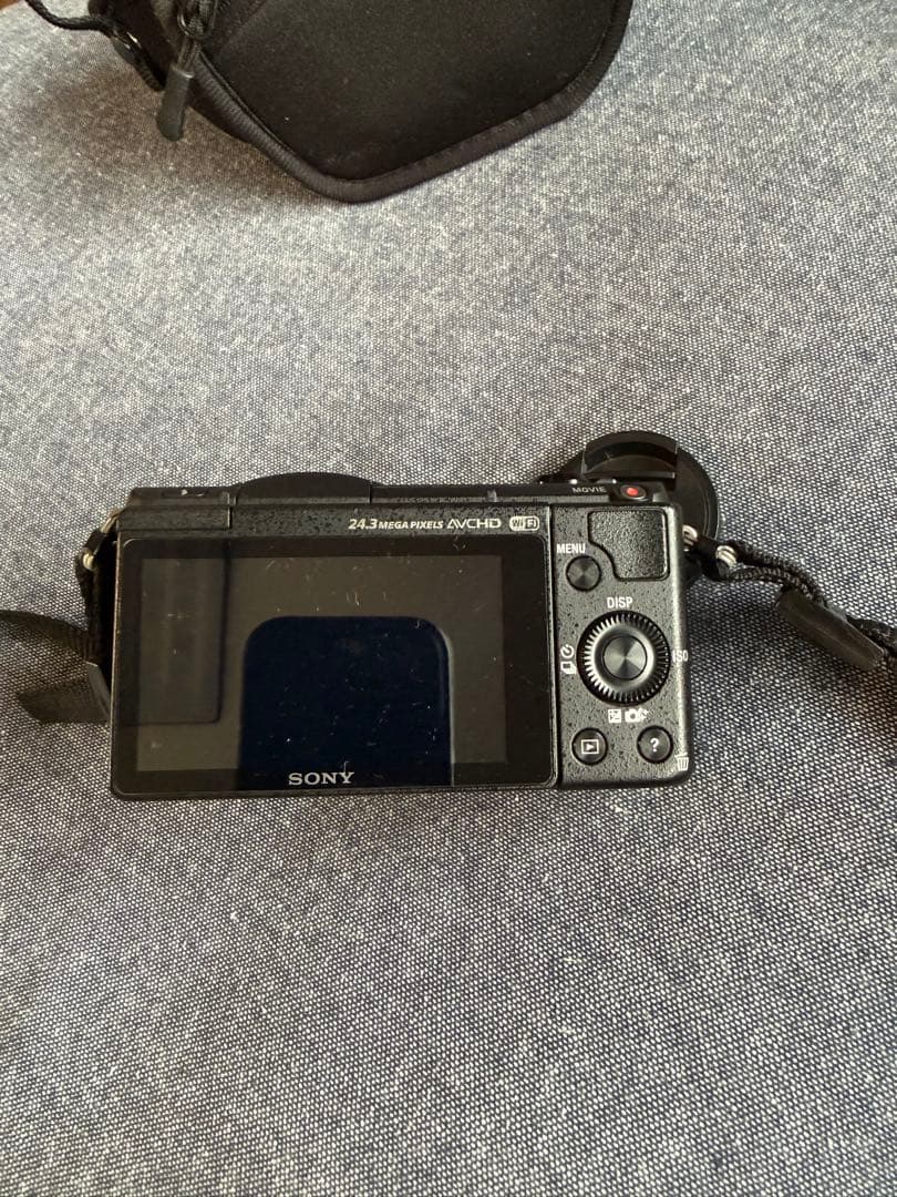 SONY α5100 黒　パワーズームレンズ、ケース、ストラップセット