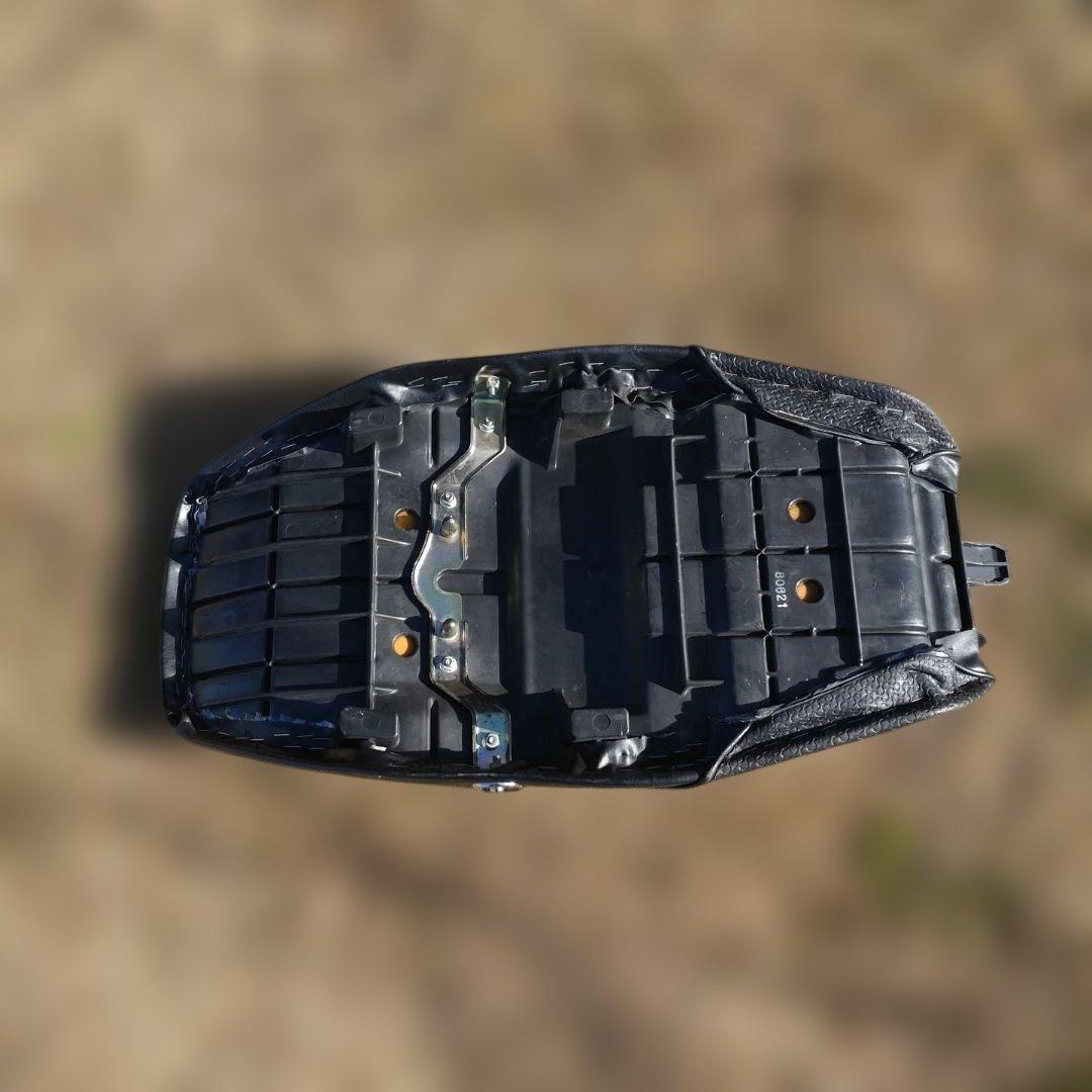 zrx400純正シート