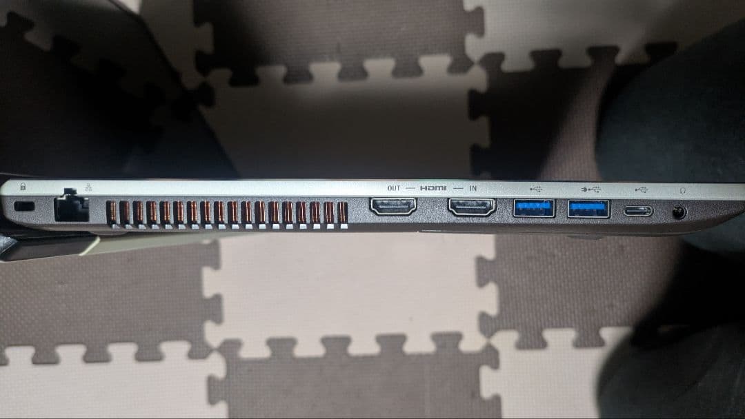 富士通 LIFEBOOK FMVN90E2G