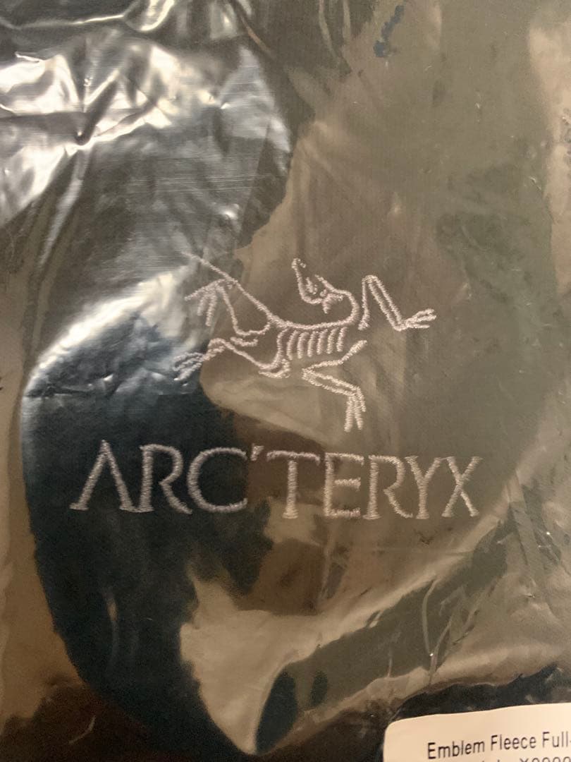新品未使用 アークテリクス エンブレム フリース フルジップ フーディ パーカー