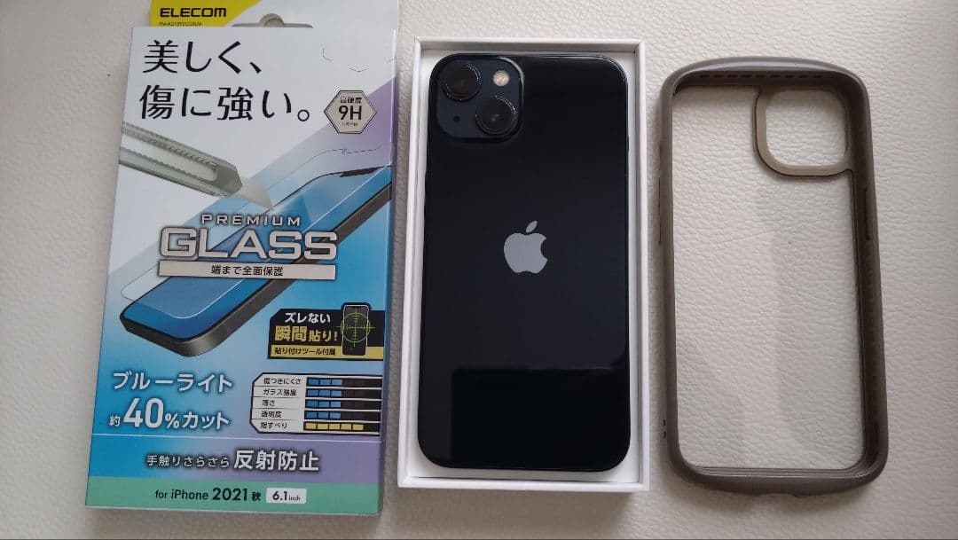 iPhone 13 128GB 電池容量84% 新品ガラスフィルム & ケース付