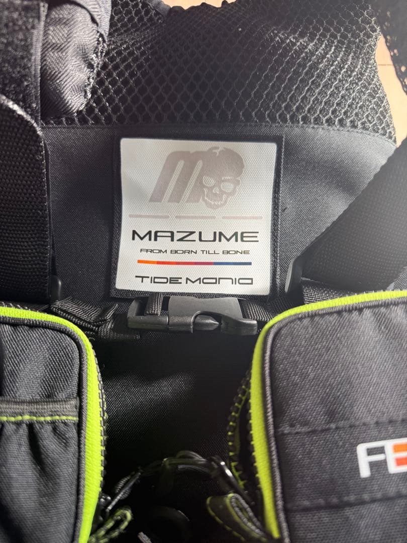 mazume 25タイドマニアライフジャケット　ブラックライム　MZLJ-831