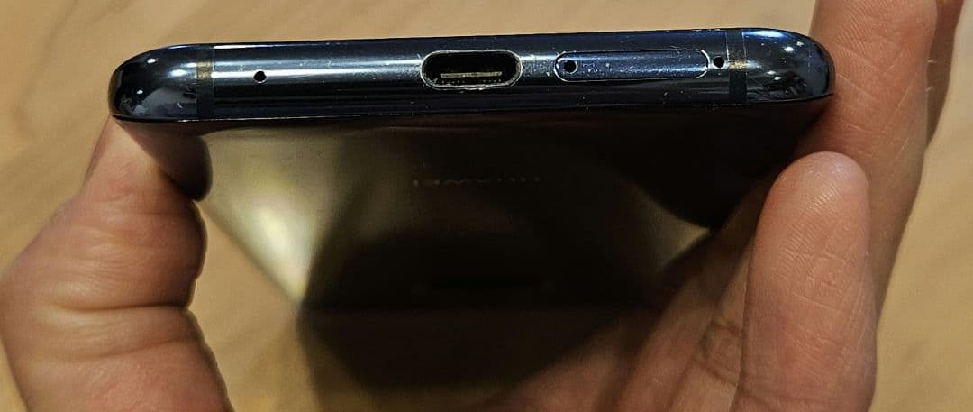 HUAWEI Mate 20 Pro 本体のみ SIMフリー版