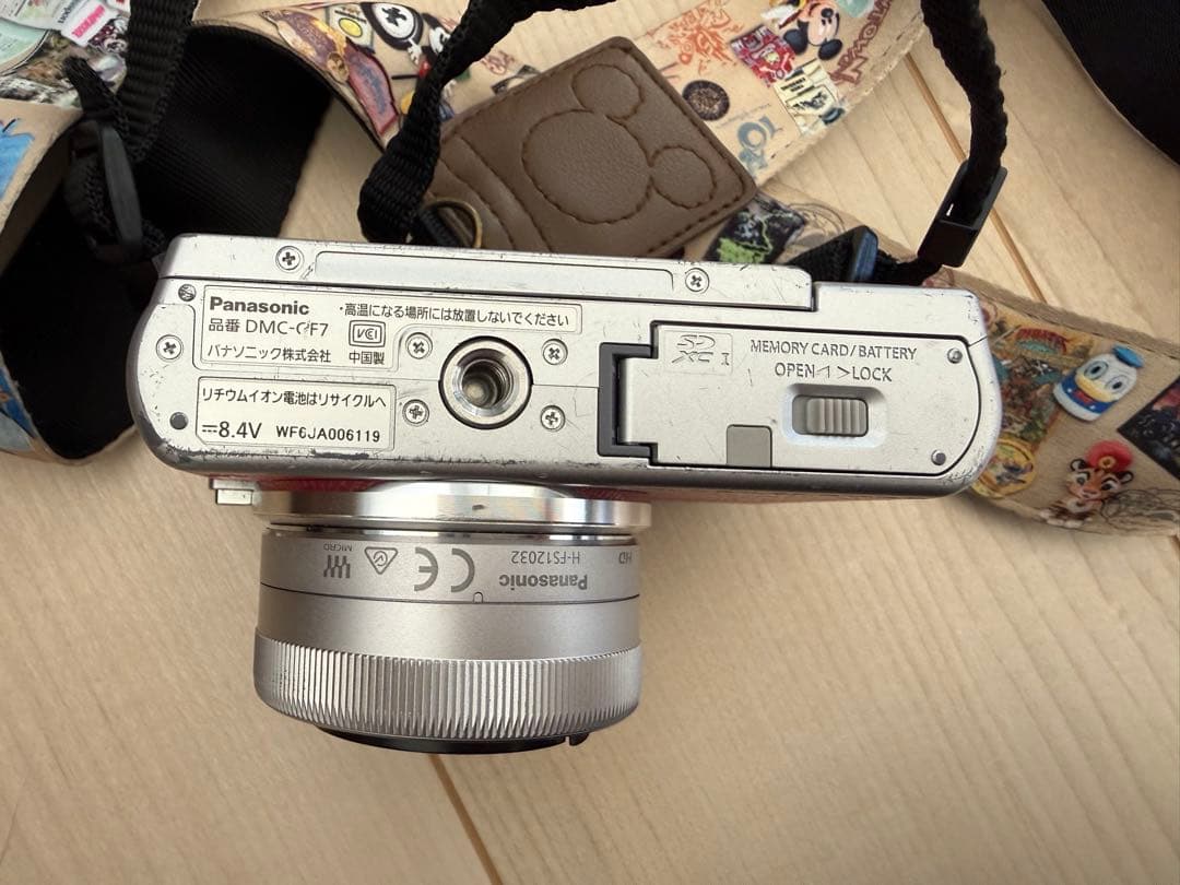 Panasonic LUMIX DMC-GF7 ミラーレス一眼