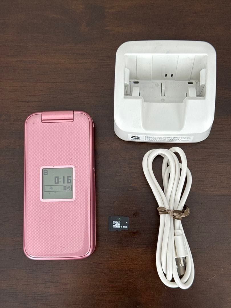 SIMフリー ドコモ らくらくフォン F-02J 本体・充電器 動作確認済み