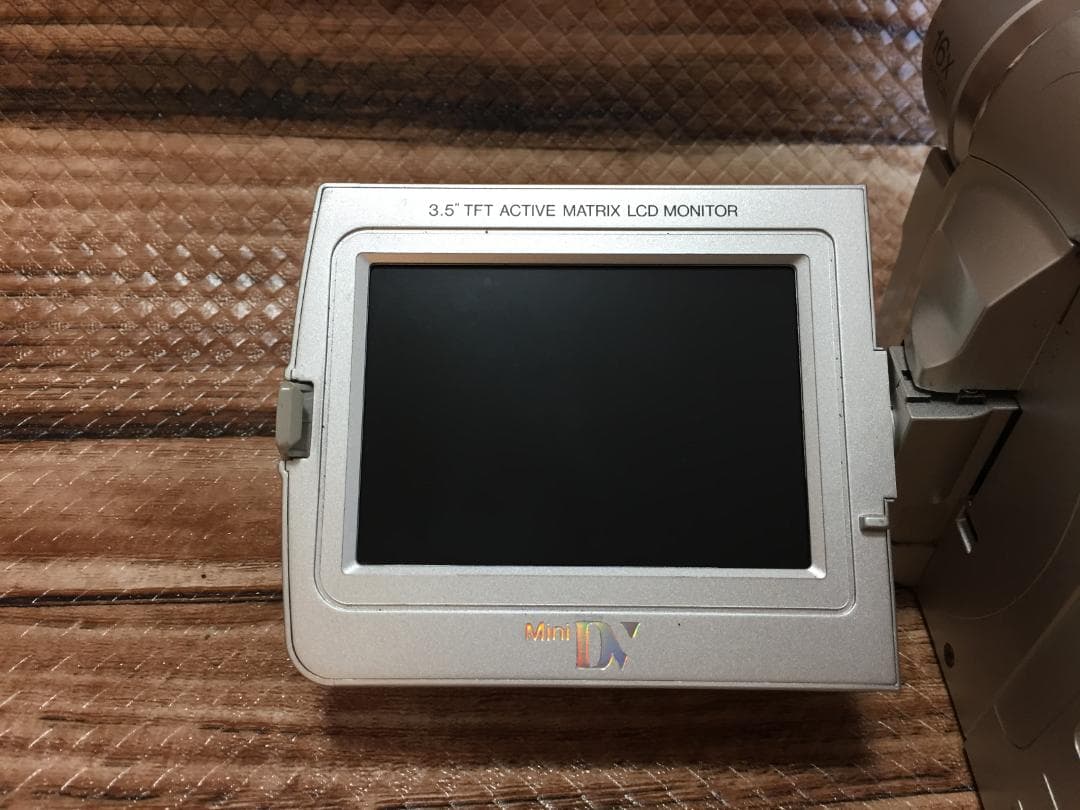 再生ダビングOK　Victor　GR-DVA1　付属品あり　液晶綺麗・大画面