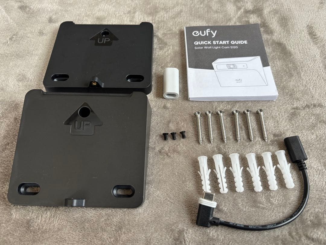 【美品】Anker Eufy Solar Wall Light Cam S120