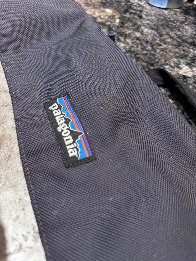 【美品】パタゴニア HALF MASS BAG ハーフマス メッセンジャーバック