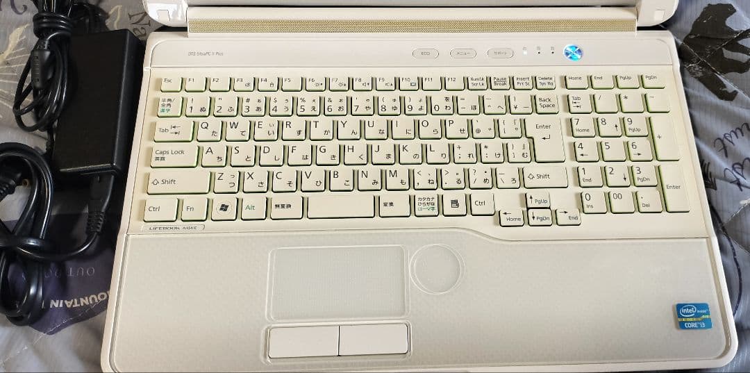 2月23日迄お値下　富士通CPUi3 メモリ8GB Office2021筆まめ等