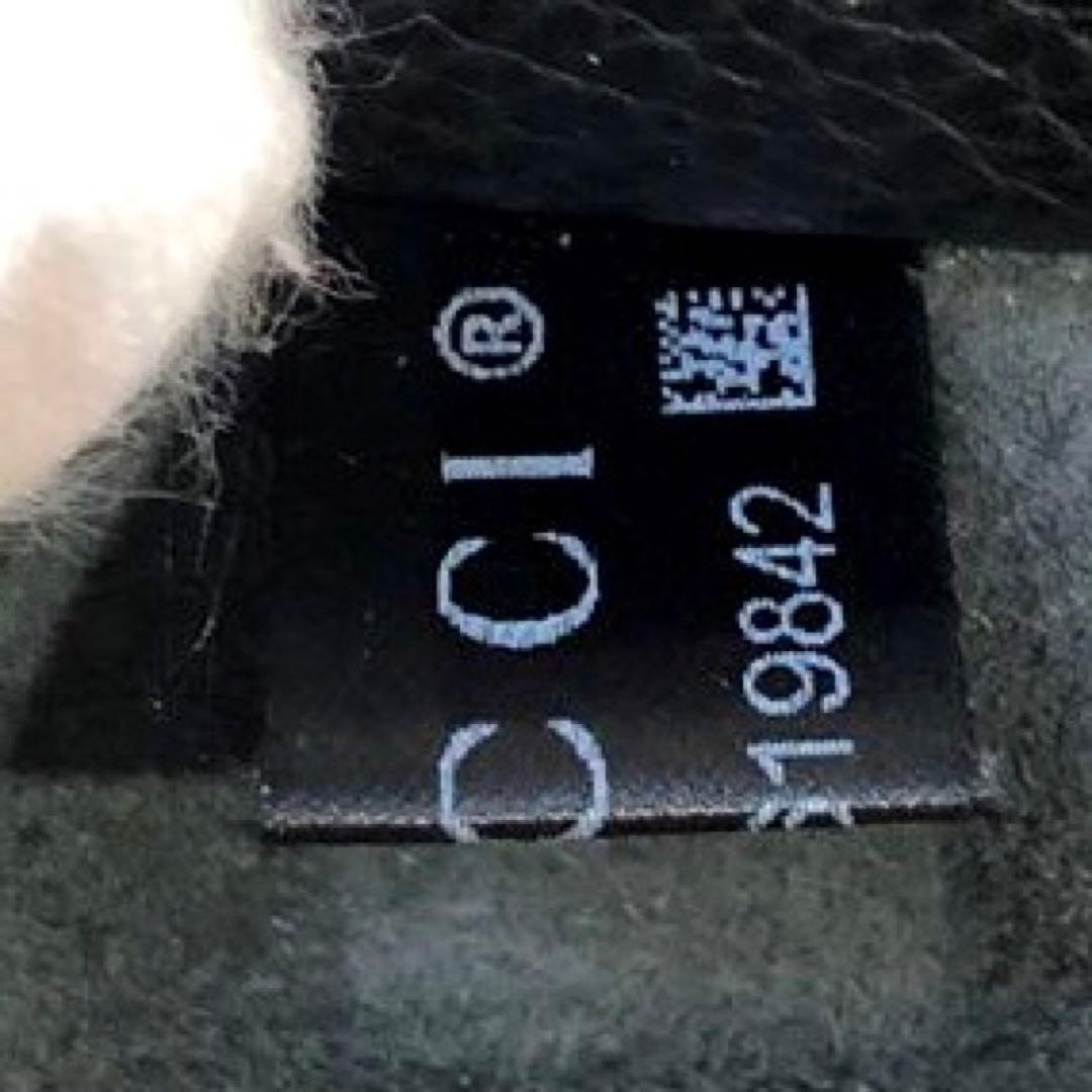 未使用級✨グッチ　レザー トートバッグ　ロゴ シェリーライン　ブラック メンズ