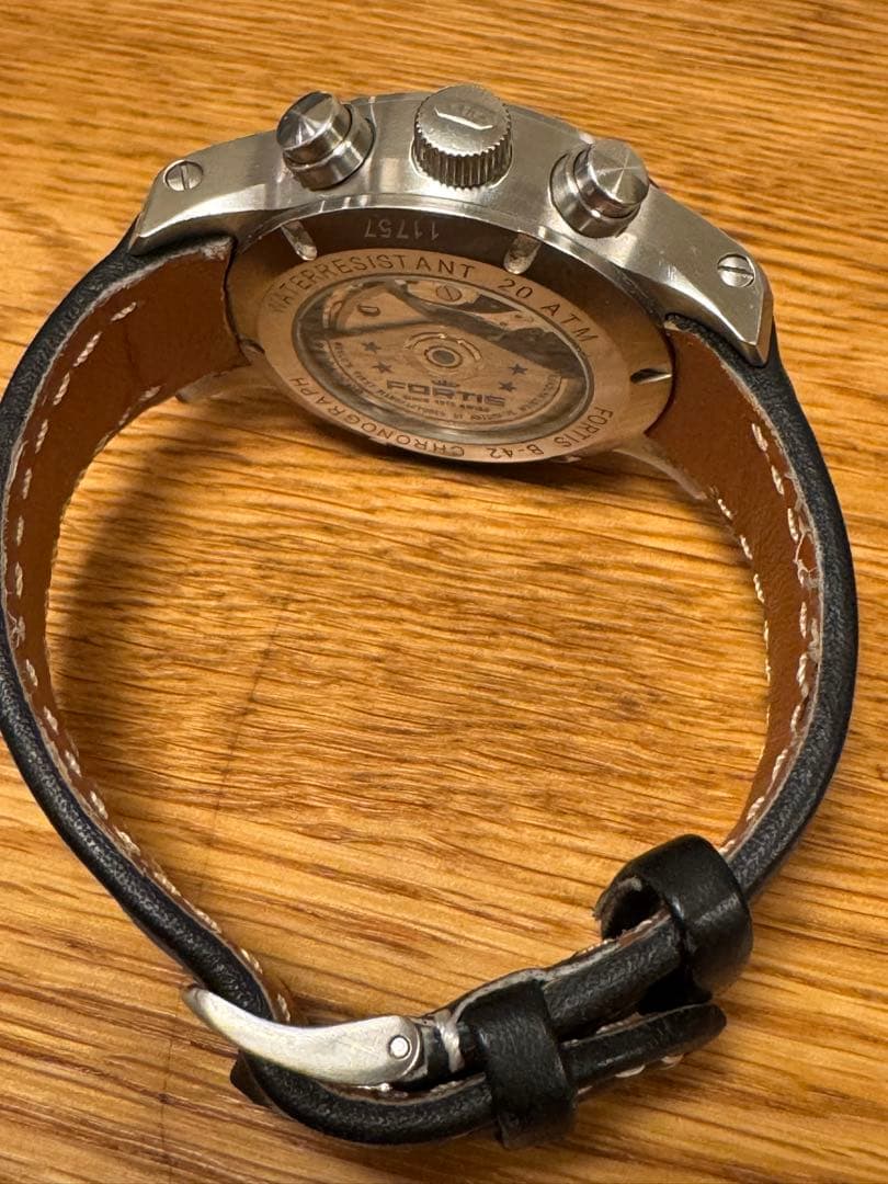 FORTIS B-42 自動巻きクロノグラフ 黒文字盤