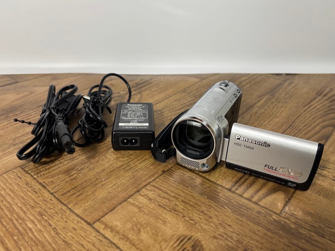 Panasonic◎デジタルハイビジョンビデオカメラ◎TM60◎HDC-TM60