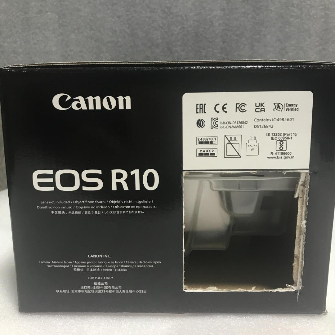 ショット数9,000回 ≪ほぼ新品≫ Canon EOS R10 ボディ