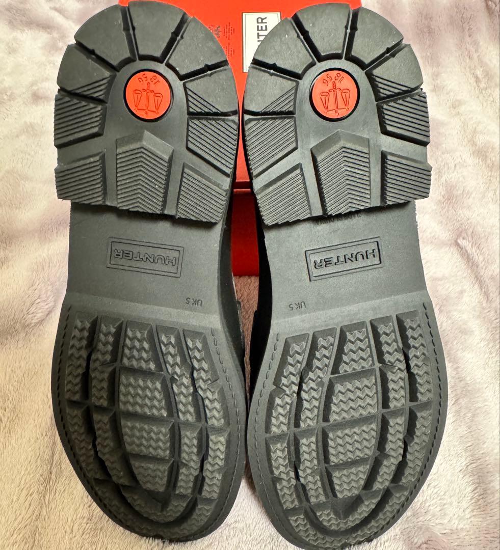 HUNTER ブラック ビーガンラバー ペニーローファー