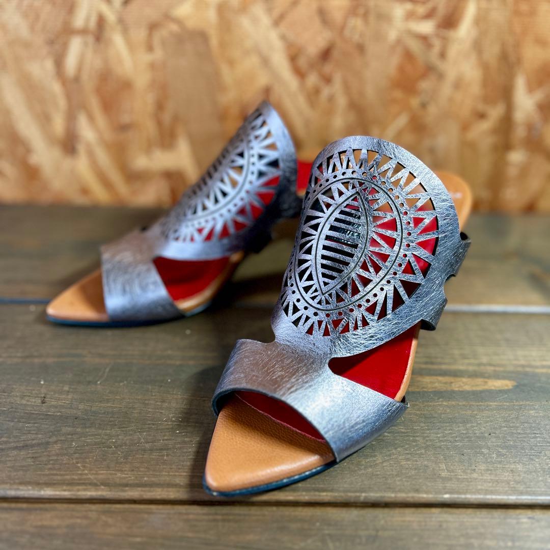 ち*こ様 【売り切り】MANA レザーカットミュール 38(24.0cm)