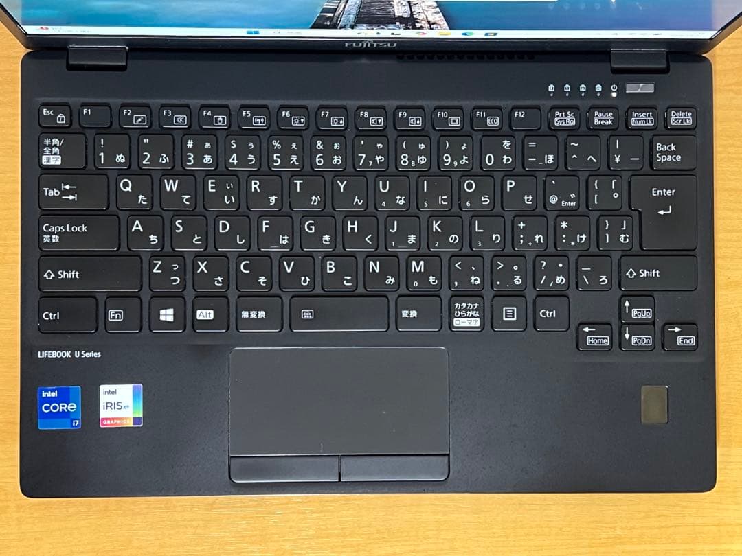 Fujitsu Lifebook U9311/F i7第11世代16GBメモリ