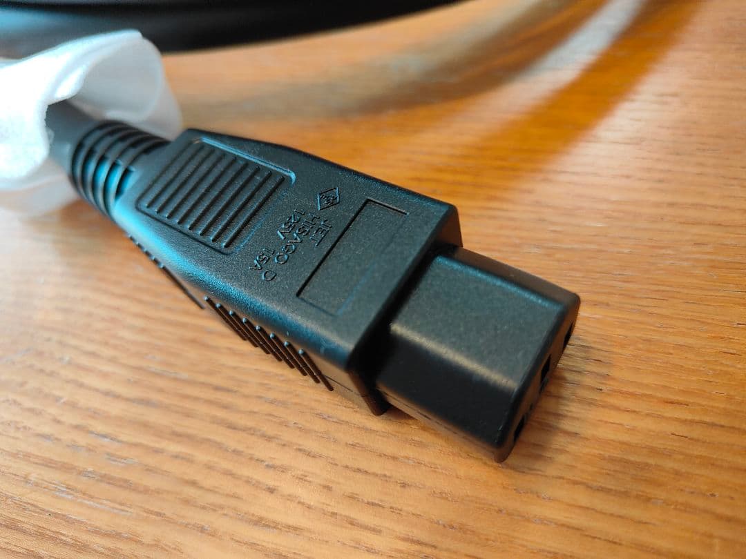 TAD社 TAD-PC0120電源ケーブル 1.8 m 使用感なしの中古美品